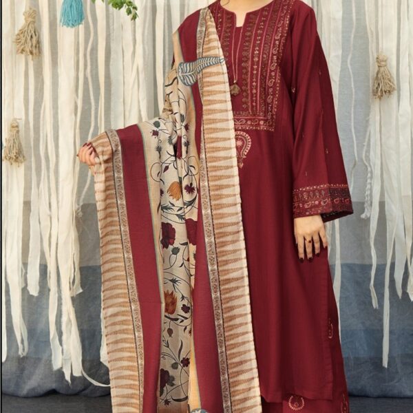 AMIRAH DHANAK - SW622